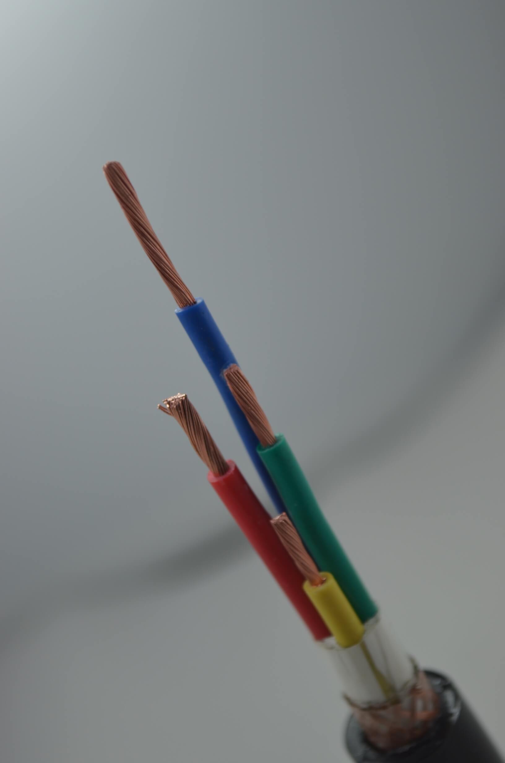 Niederspannungs-Steuerkabel 1,5 mm2 2-adrig 3-adrig 4-adrig 7-adrig 2,5 mm2 Mehradriges, PVC-isoliertes, PVC-ummanteltes Leistungssteuerkabel für Instrumentierungssysteme
