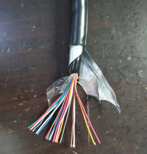 China Twisted Pairs 3 x 2 x 1,5 mm2 XLPE-isolierter Einzelschirm Gesamtschirm ISOS LSZH ummanteltes Instrumentenkabelpaar 1,5 mm2 Instrumentenkabel